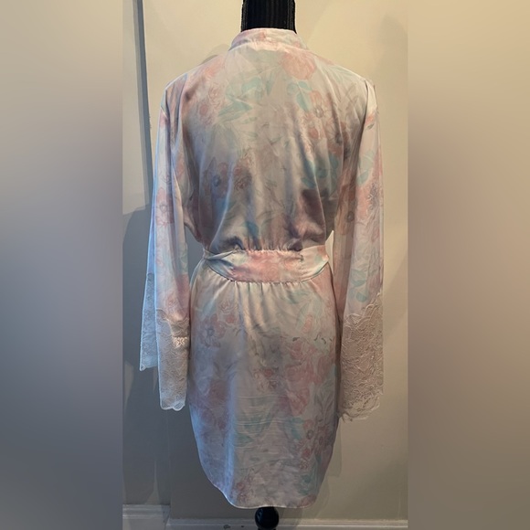 La Vie En Rose 🌹 Pastel Floral Lace Trim Kimono Robe Size S/M - Picture 6 of 12
